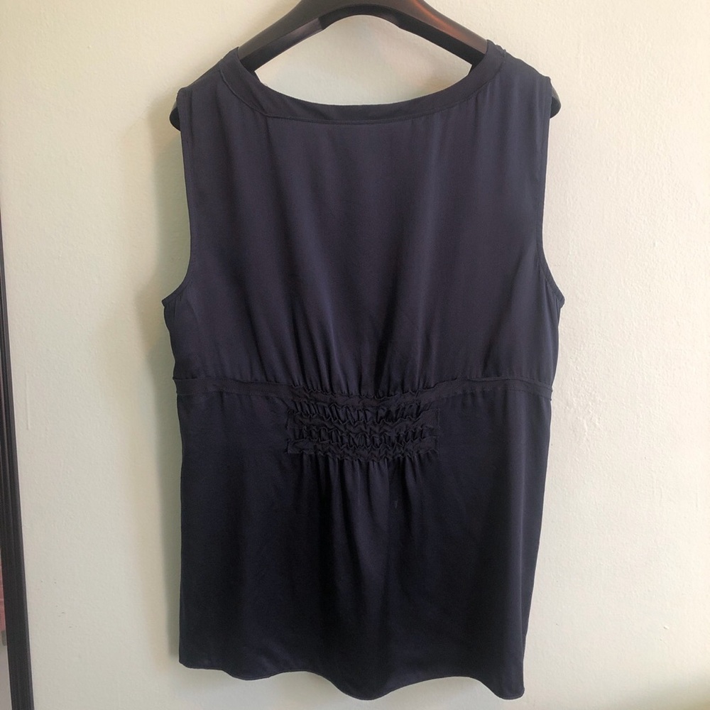 BCBGMAXAZIRA navy blue blouse. - Picture 4 of 4